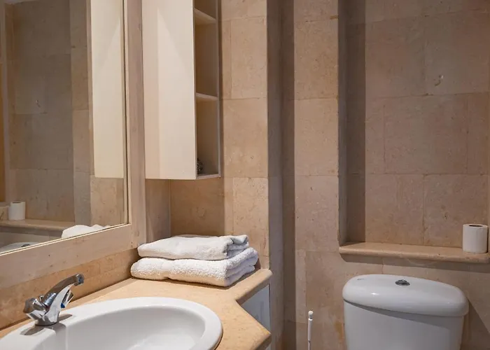 Westgolf El Gouna - Free Pool & Lagoon - 2 Bedroom - 1 Master Bedroom