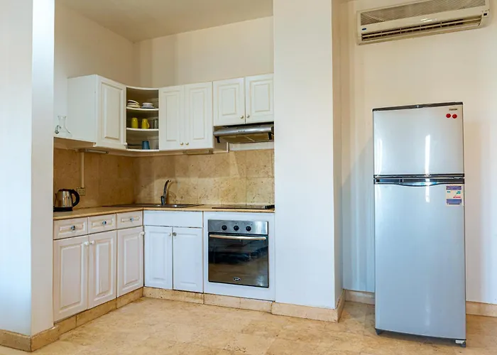 Westgolf El Gouna - Free Pool & Lagoon - 2 Bedroom - 1 Master Bedroom